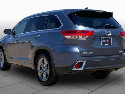 Used 2017 Toyota Highlander Limited Platinum w/ Carpet Mat Package image 12