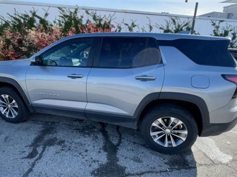 Used 2025 Chevrolet Equinox LT image 7