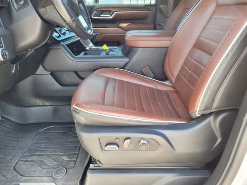 Used 2024 GMC Sierra 2500 Denali Ultimate image 21