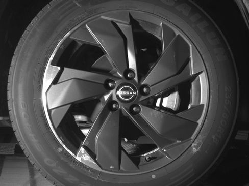 Used 2025 Nissan Rogue SV image 13