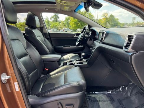 Used 2017 Kia Sportage EX w/ EX Technology Package AWD/4WD image 16