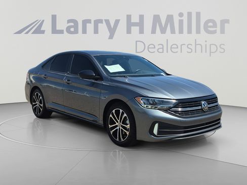 Used 2023 Volkswagen Jetta Sport FWD image 7