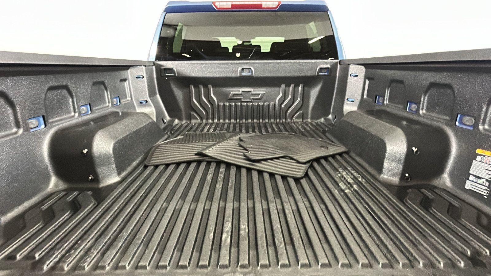 Used 2024 Chevrolet Silverado 1500 LT AWD/4WD image 32