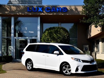 Used 2020 Toyota Sienna LE