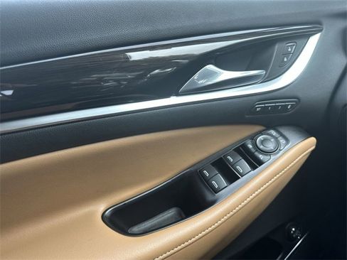 Used 2020 Buick Enclave Premium image 15