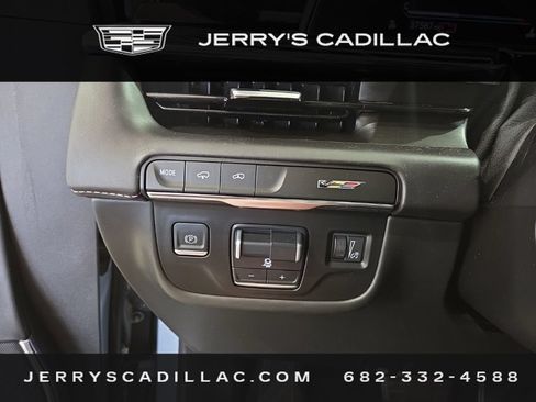 Used 2023 Cadillac Escalade V AWD/4WD image 13
