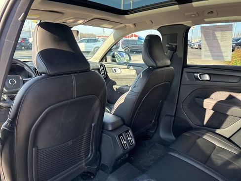 Certified 2023 Volvo XC40 B5 Plus w/ Driver Assist Package AWD/4WD image 29