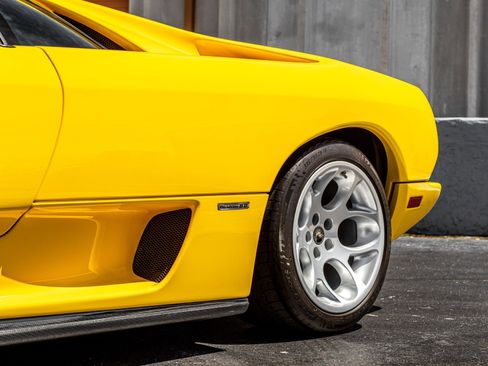 Used 2001 Lamborghini Diablo VT image 33