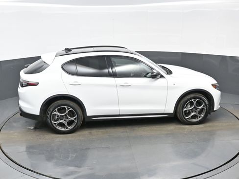 Used 2024 Alfa Romeo Stelvio Ti w/ Active Assist Plus Package image 39