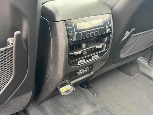 New 2025 Jeep Grand Cherokee L Limited w/ Luxury Tech Group II image 13