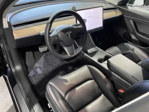 Used 2020 Tesla Model 3 Standard Range Plus image 10