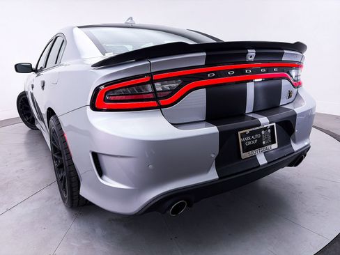 Used 2022 Dodge Charger Scat Pack RWD image 10