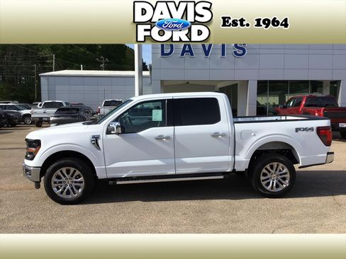 New 2026 Ford F150 XLT w/ Equipment Group 302A MID AWD/4WD image 4