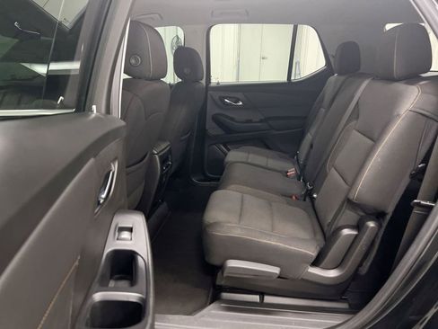 Used 2021 Chevrolet Traverse LS FWD image 22