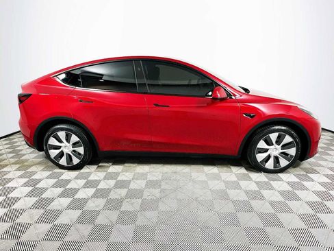 Used 2023 Tesla Model Y AWD image 8