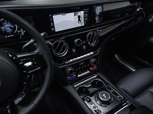 Used 2025 Rolls-Royce Ghost image 34