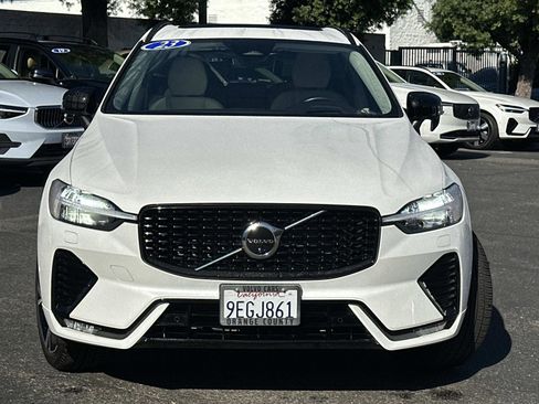 Certified 2023 Volvo XC60 B5 Ultimate image 2