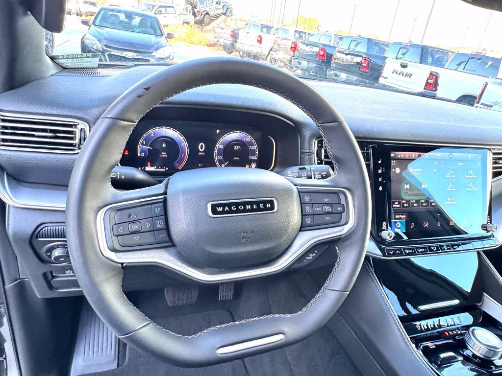 Used 2025 Jeep Wagoneer Series II AWD/4WD image 33