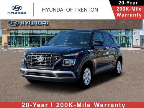 New 2026 Hyundai Venue SE FWD image 1