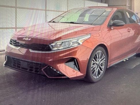 Used 2023 Kia Forte GT-Line w/ GT-Line Premium Package FWD image 4