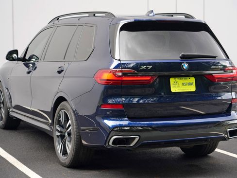 Used 2022 BMW X7 xDrive40i w/ M Sport Package AWD/4WD image 54