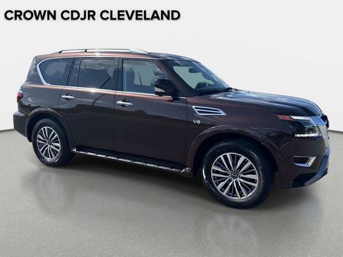 Used 2022 Nissan Armada SL AWD/4WD image 2