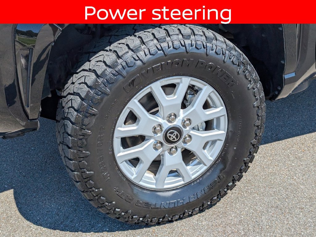 Used 2025 Toyota Tacoma SR5 AWD/4WD image 14
