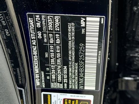 Used 2025 Mercedes-Benz GLC 300 4MATIC image 56