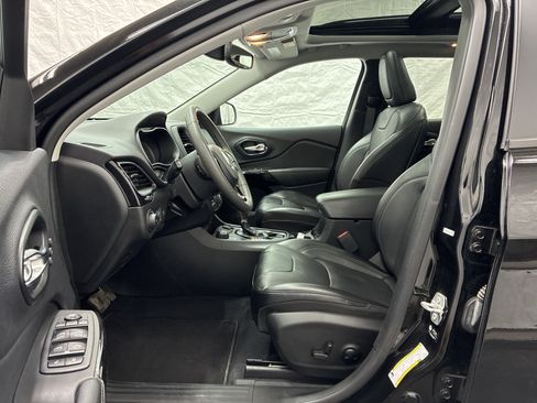 Certified 2023 Jeep Cherokee Altitude Lux w/ Lux Elite Package AWD/4WD image 14