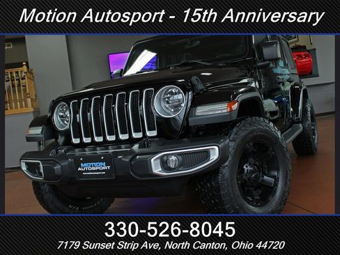 Used 2018 Jeep Wrangler Unlimited Sahara w/ Uconnect 4C Nav & Sound Group AWD/4WD image 58