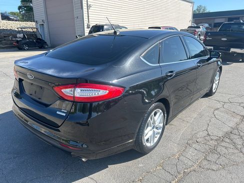 Used 2014 Ford Fusion SE FWD image 6