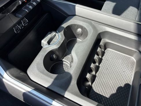 New 2026 RAM 1500 4x4 Crew Cab image 25