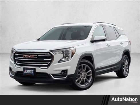 Used 2024 GMC Terrain SLT image 1