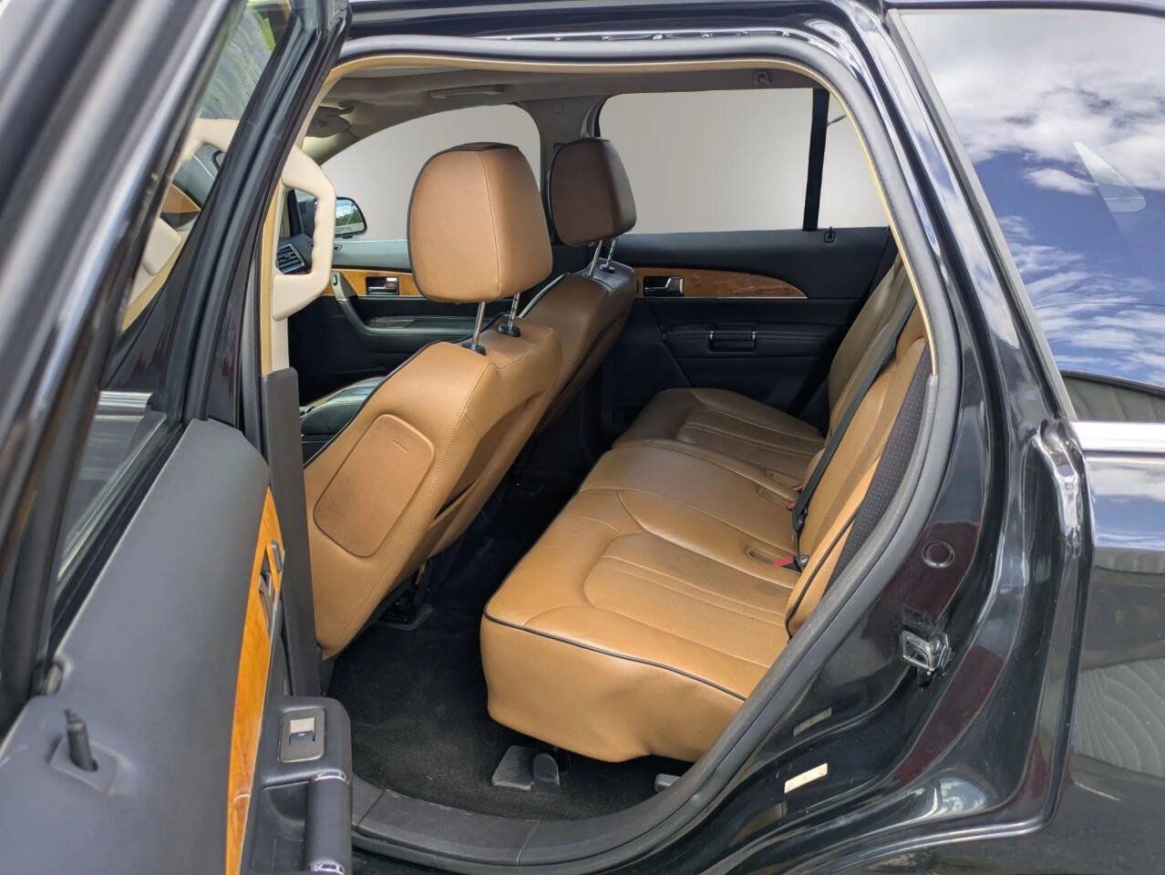 Used 2012 Lincoln MKX AWD image 27