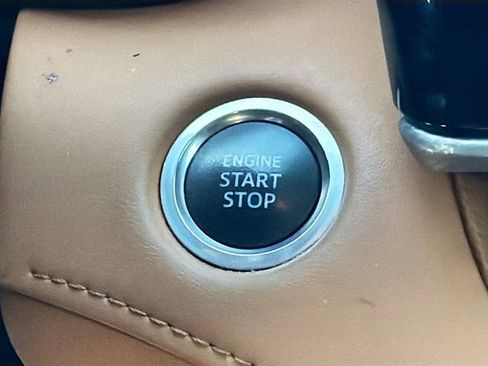 Used 2020 Toyota Highlander Platinum image 35