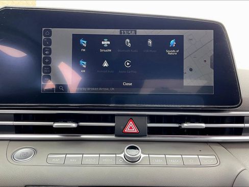 Used 2024 Hyundai Elantra SEL image 20