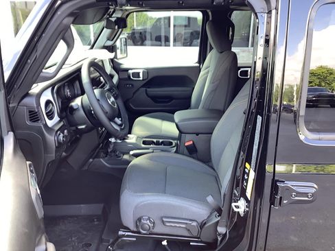 New 2025 Jeep Wrangler Unlimited Sport image 9