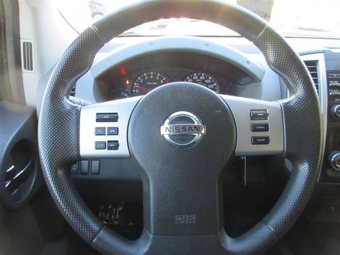Used 2014 Nissan Xterra S image 13