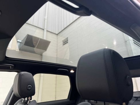 Used 2025 Land Rover Discovery Sport Dynamic SE image 14