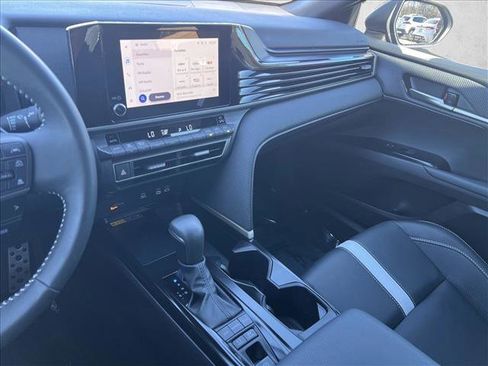 Certified 2025 Toyota Camry SE w/ Convenience Package image 15