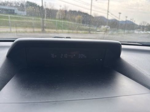 Used 2019 Subaru Crosstrek 2.0i Premium image 16