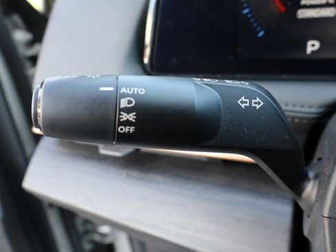 Used 2023 Nissan Ariya AWD image 47