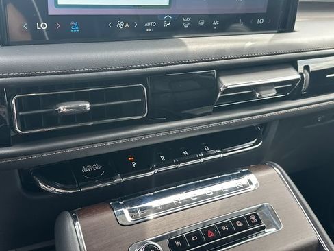 New 2026 Lincoln Aviator Reserve AWD/4WD image 28