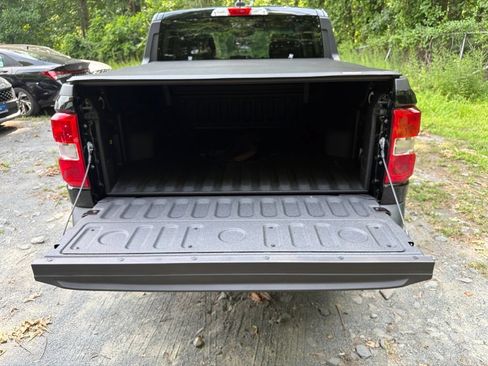Used 2025 Ford Maverick XLT w/ XLT Luxury Package FWD image 13