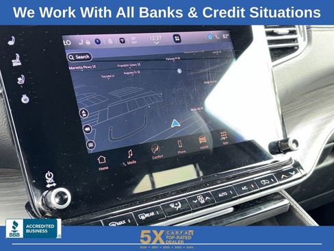 Used 2024 Jeep Wagoneer L Series II image 24