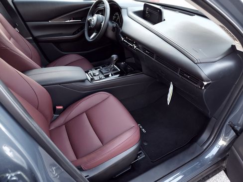 Used 2025 MAZDA CX-30 AWD 2.5 S w/ Preferred Package image 35