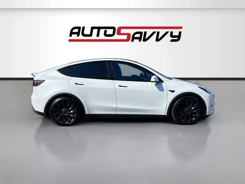 Used 2022 Tesla Model Y Performance AWD/4WD image 8