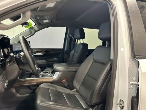 Used 2024 Chevrolet Silverado 1500 LT Trail Boss w/ LT Trail Boss Premium Package image 16