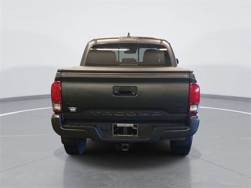 Used 2023 Toyota Tacoma 4x4 Double Cab image 4