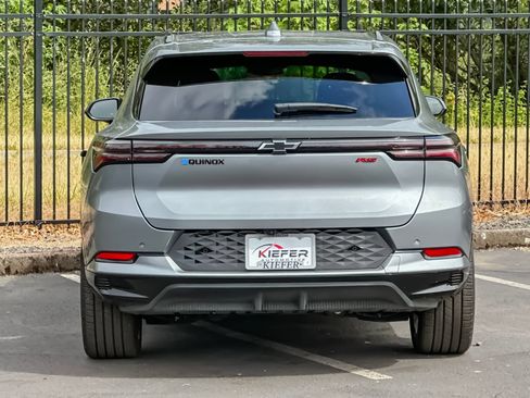 Used 2025 Chevrolet Equinox EV RS FWD image 4